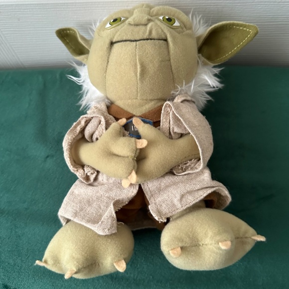 Disney, Star Wars , talking Yoda Plush, 9” tall - Picture 2 of 6